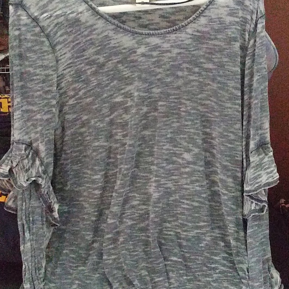 Long sleeve thin shirt